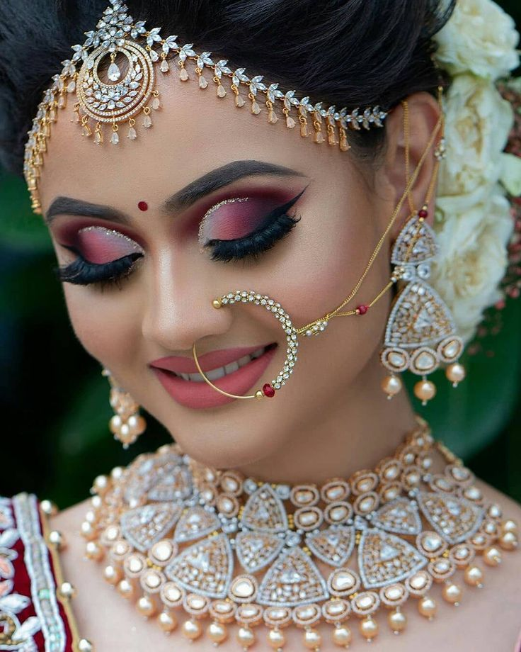 Wedding Bridal Makeup Artist Near me How to Pick, Packages and Types!