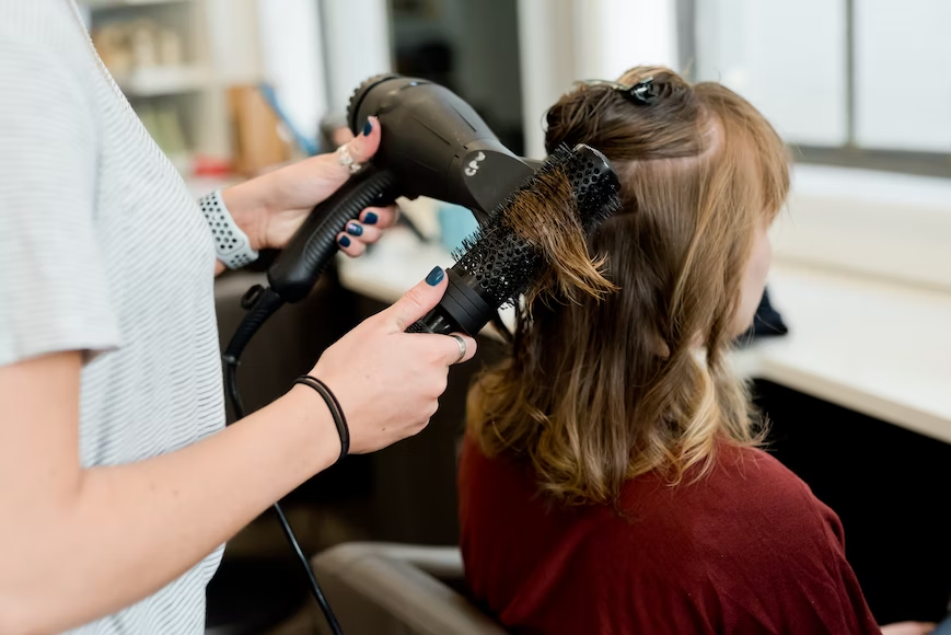 Top 10 Hair Stylists Hair Salons in India 